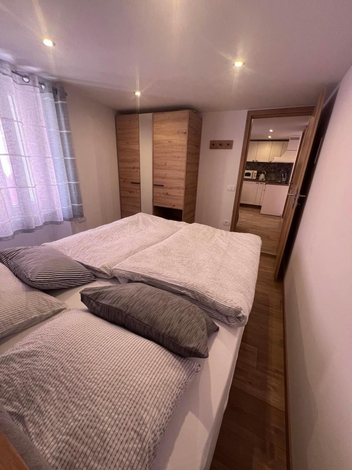 Apartma Diana *